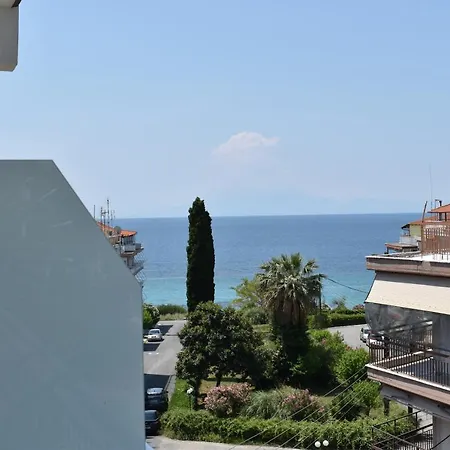 Sea View Luxury In Nea Kallikratia. Apartment *