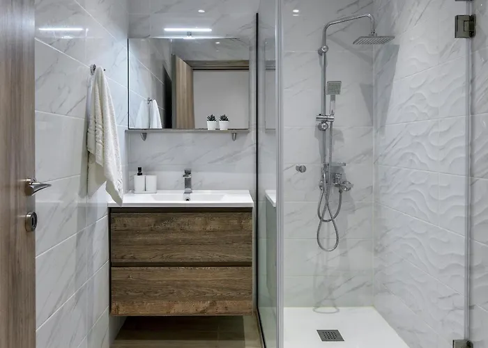Sea View Luxury In Nea Kallikratia. Appartement *