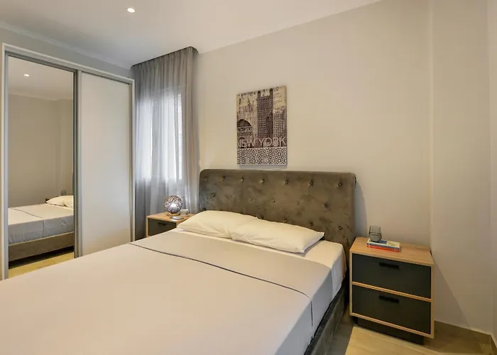 Sea View Luxury In Nea Kallikratia. Appartement *